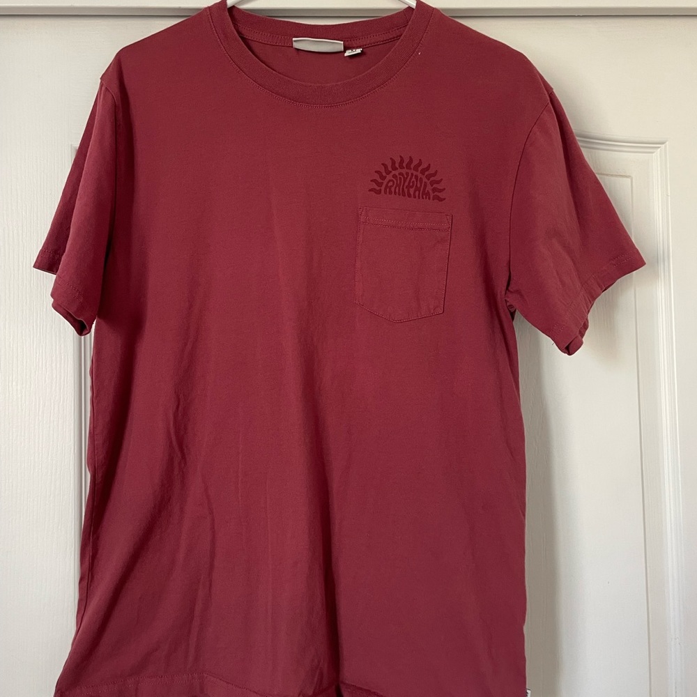 Rhythm tshirt size medium